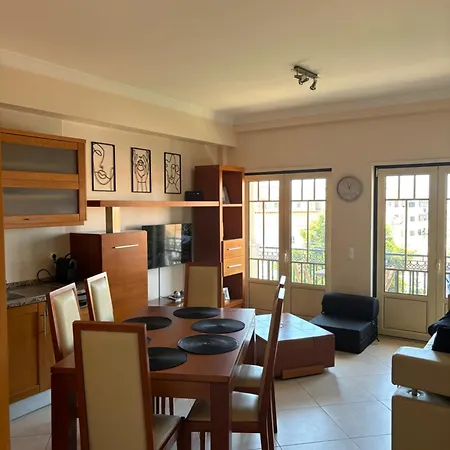 Avec Piscine Apartment